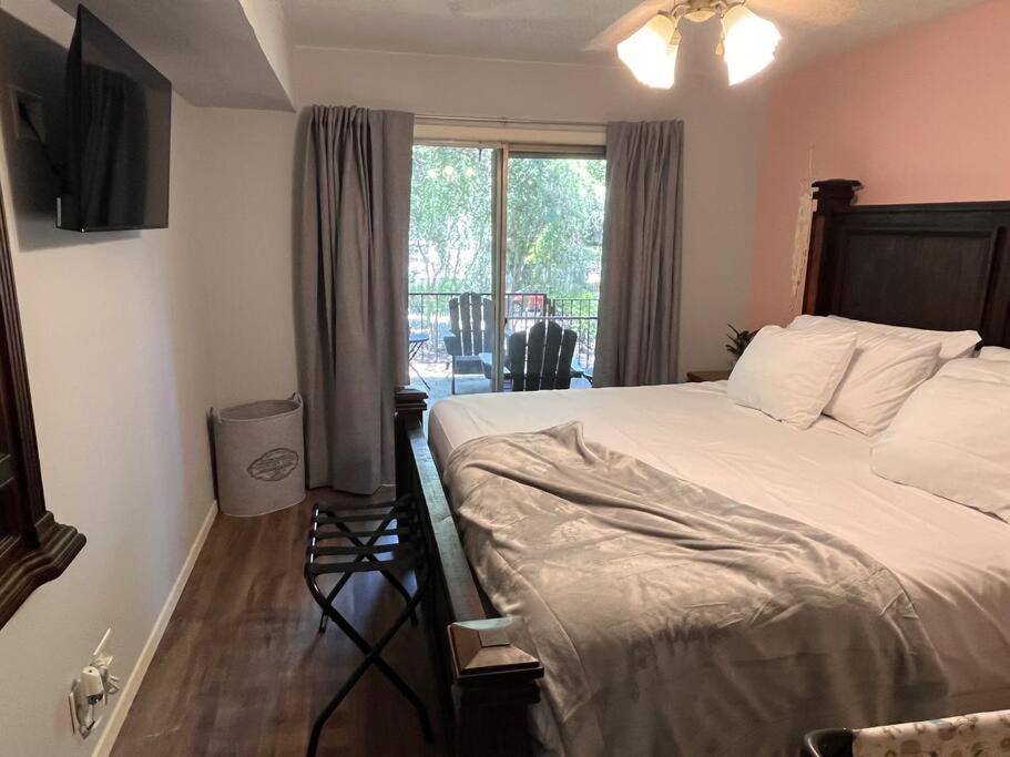 Healing Haven King Bed Suite 达拉斯 外观 照片